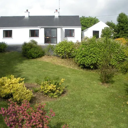 Beautiful 3-bed House In Knock Holiday home Knock (Mayo)